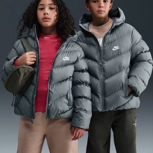 Nike Sportswear All Day Play Unisex Therma-FIT Loose-Fit Puffer Jacket Coat